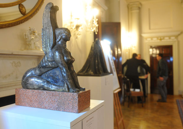 Изложба скулптура краљевске колекције у Белом двору